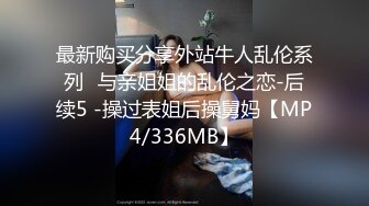 肌肉猛男抱肏女友高频率打桩机式啪啪肏的女友一直呻吟爽翻了最后拔出大吊射到女友嘴里视觉很刺激