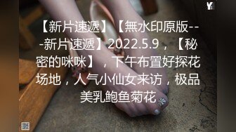 脱掉老婆的丝袜直接后入，这高跟大长腿骚的不行