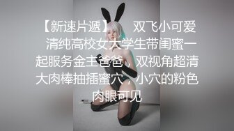 ❤❤性感尤物模特小姐姐，爆乳精油抹身上，脱掉内裤挂在脚上，地上假屌骑乘，边插边揉奶子，极度诱惑