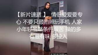 房东和湛江佬在厕所里后入我